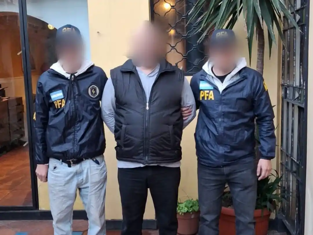 Detuvieron a un sospechosos por producción y venta de material de abuso sexual infantil.