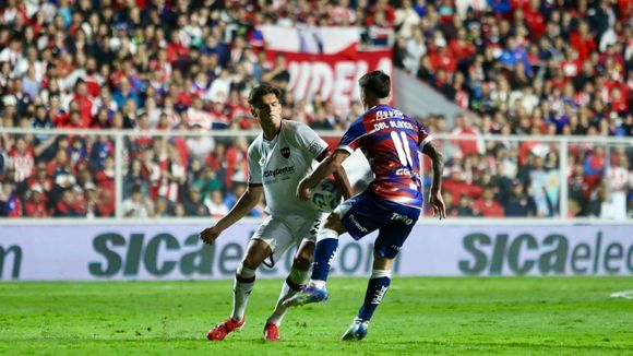 Newell's empató 1 a 1 con Unión y se complican sus posibilidades de clasificar a octavos