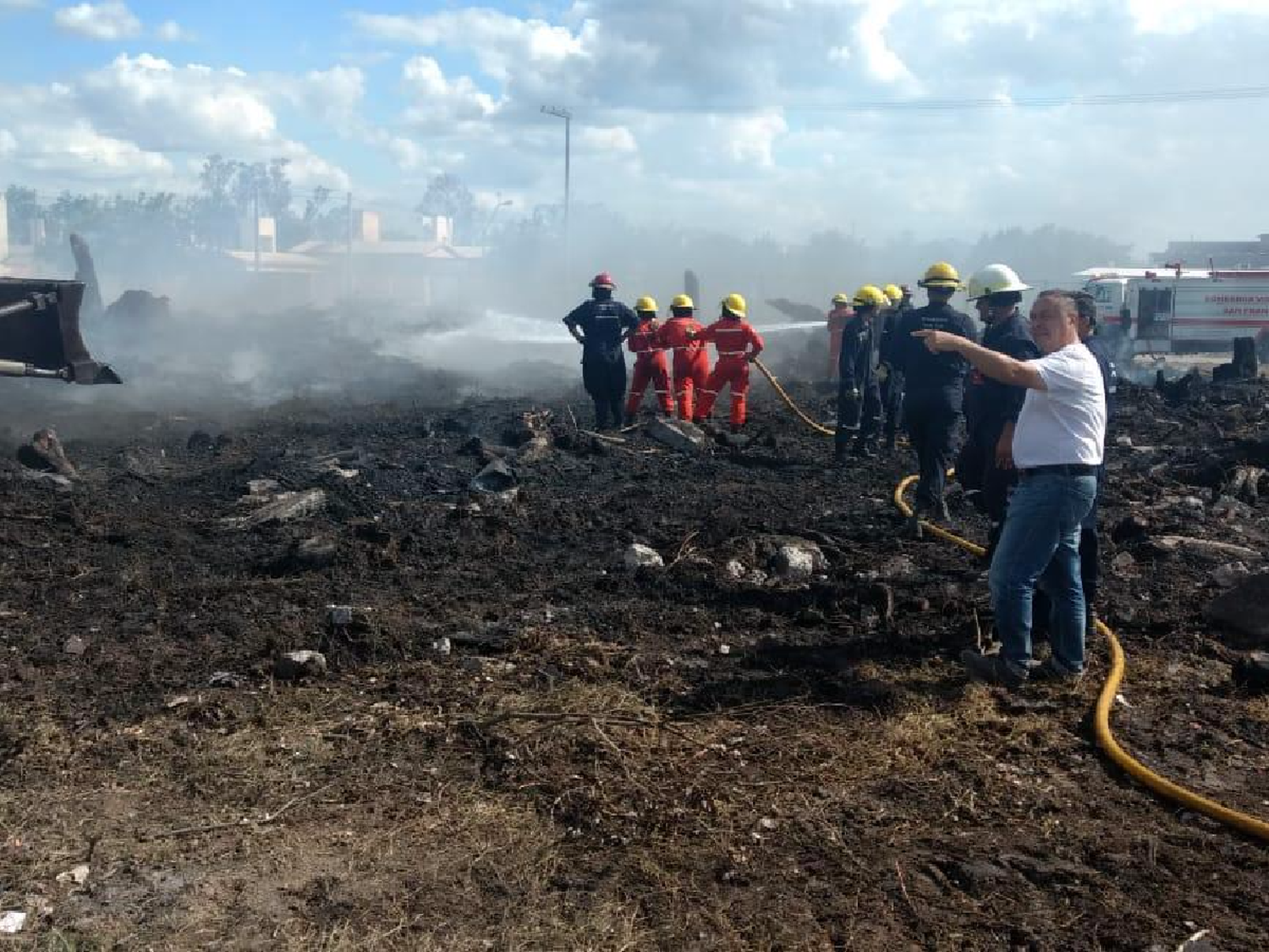 Controlaron incendio en un acopio de restos forestales de la ciudad