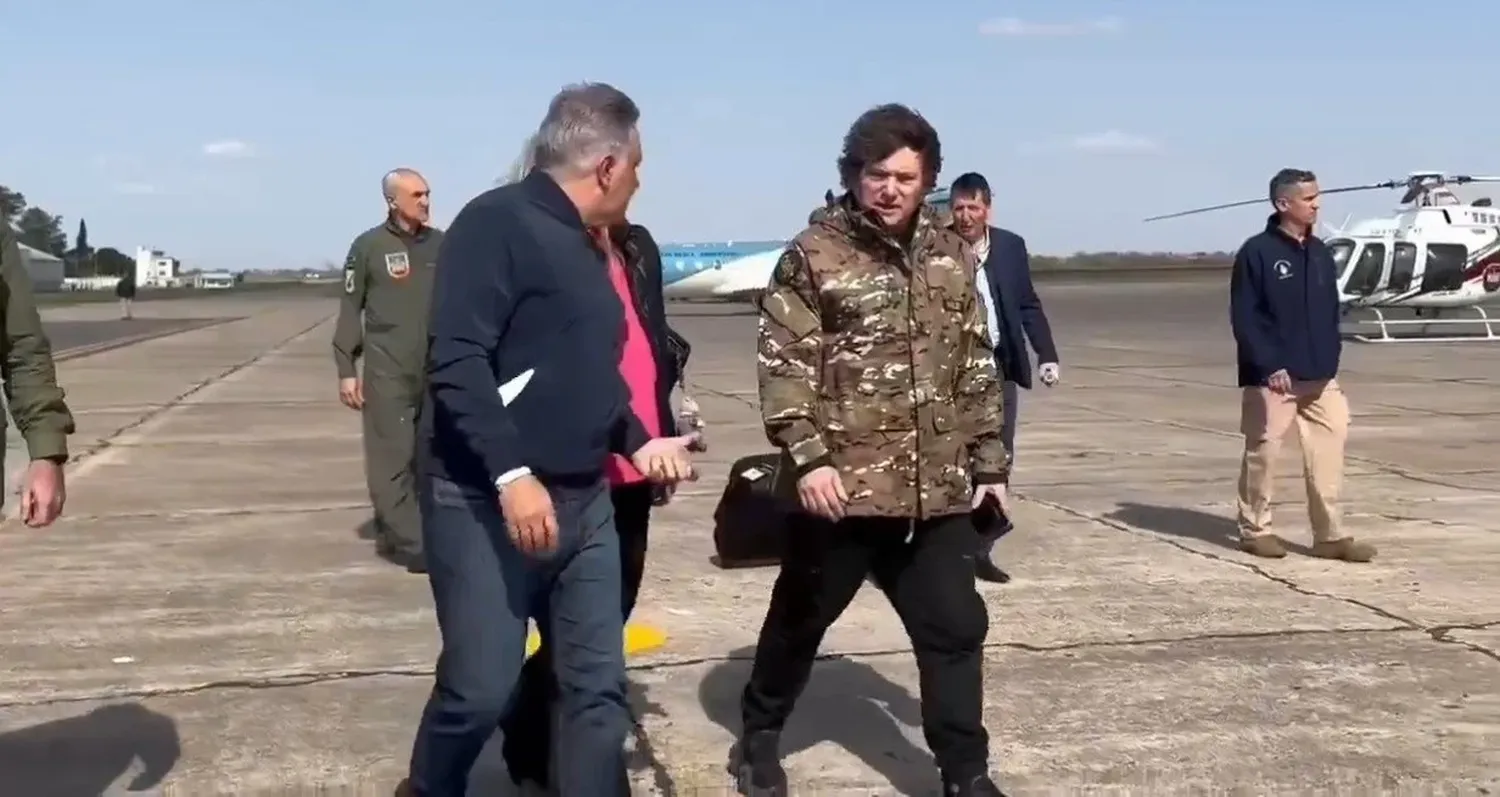 El presidente Javier Milei junto al gobernador de Córdoba, Martín Llaryora.