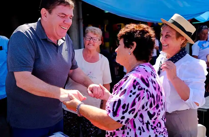 Montenegro visitó la Colonia de Adultos del Emder