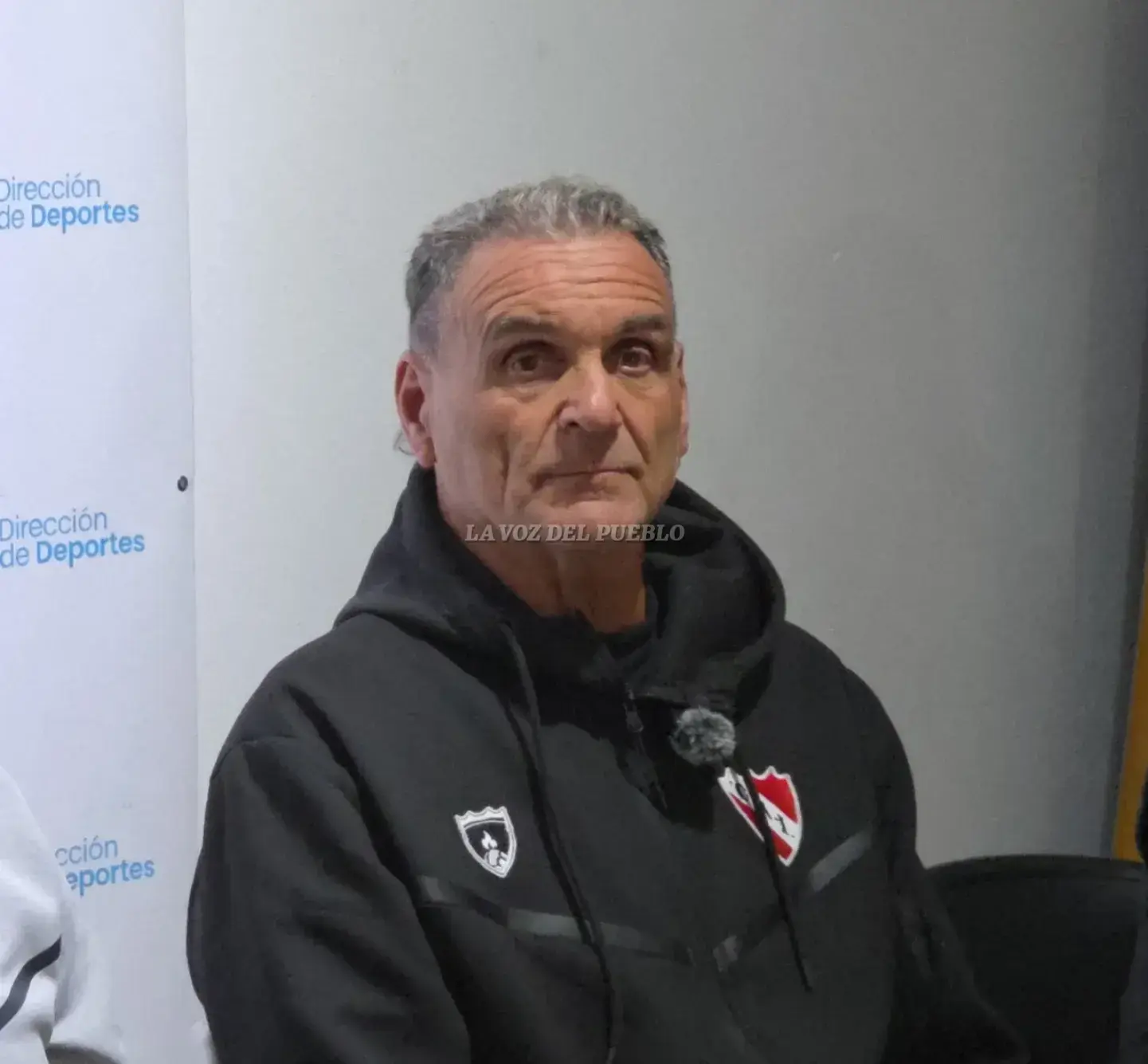 Luis Islas realizó un selectivo y una clínica para el fútbol formativo local