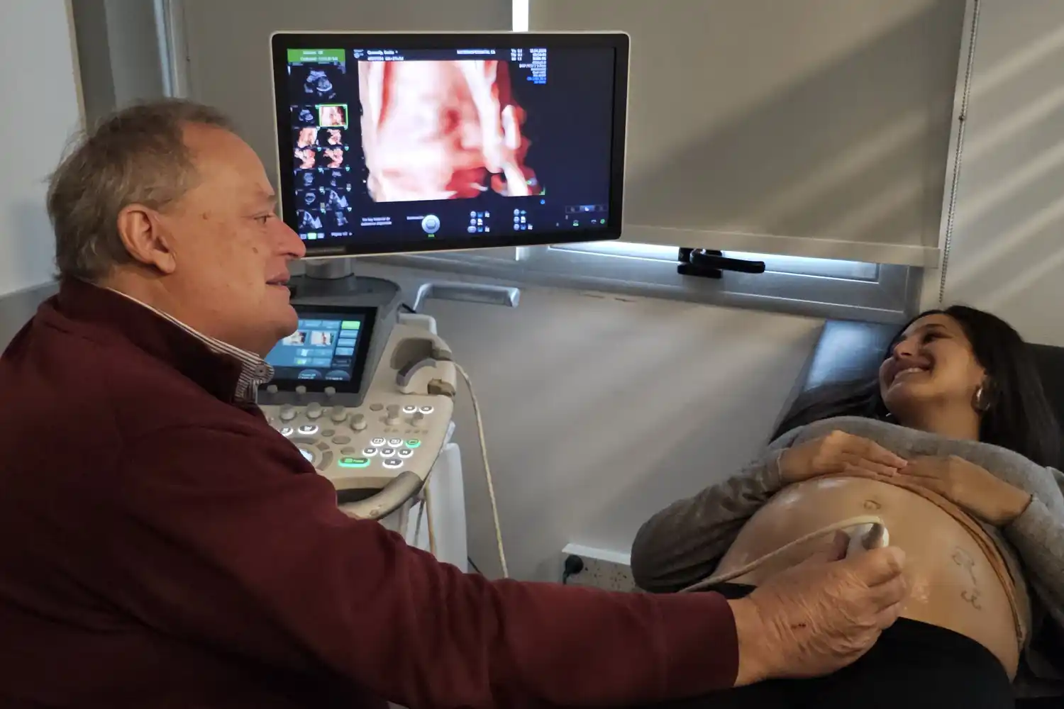 Cayrol resaltó cómo se modificó la relación con los pacientes a partir de las diversas exigencias que se hicieron a su profesión.