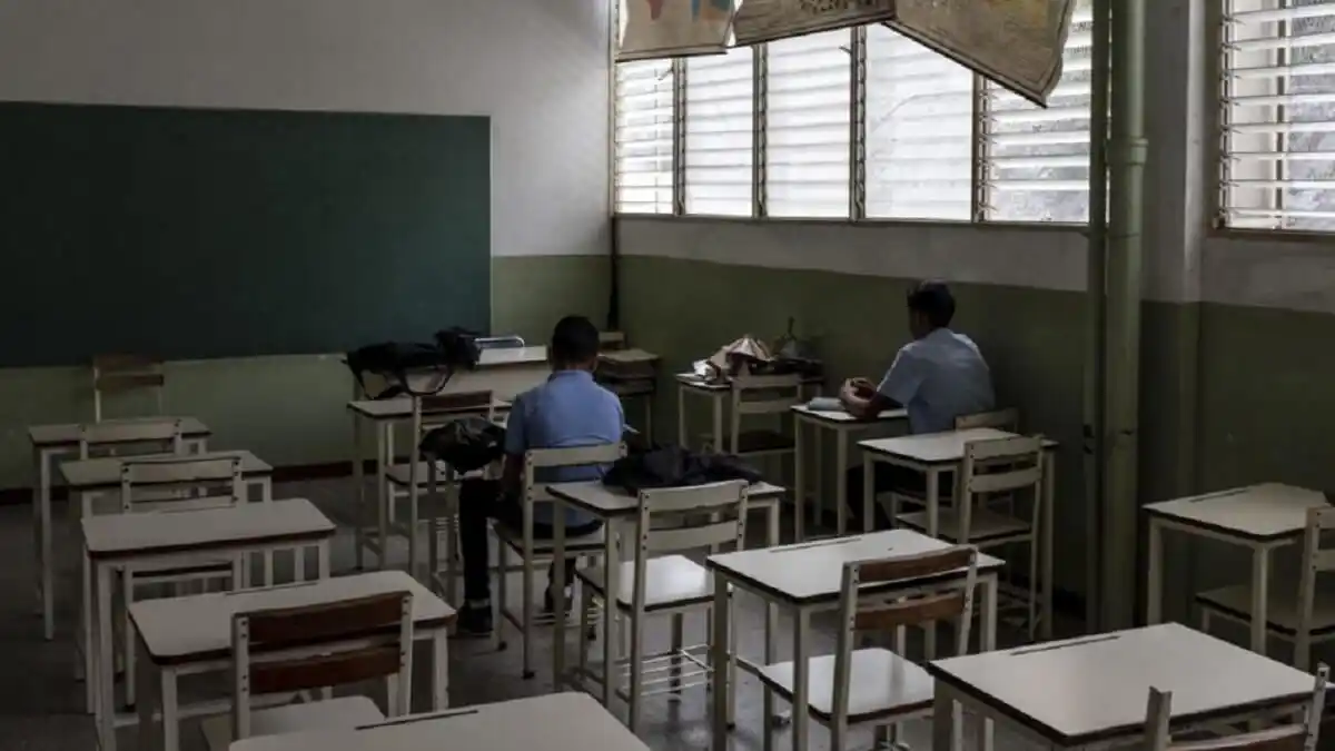 REGRESO A CLASES con las escuelas por el piso:  solo 30% están aptas según la FVM
