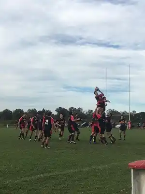 El clásico fue de Carpinchos en el inicio del provincial de rugby