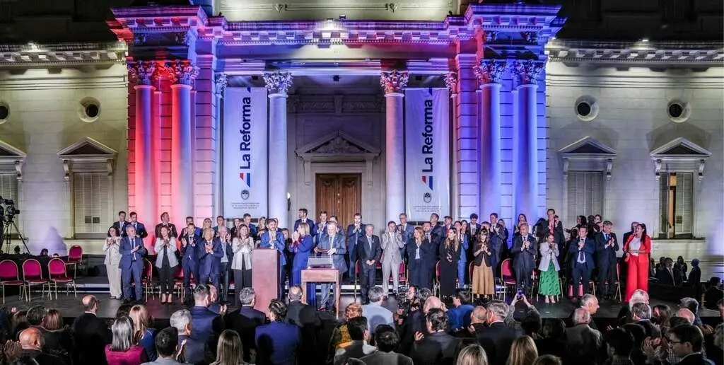 La nueva Constitución obliga a reglamentar artículos antes de 2027. Foto: Gentileza
