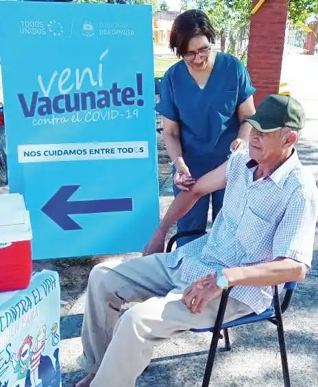 Los casos de covid-19 presentaron una nueva disminución y los de dengue se mantienen