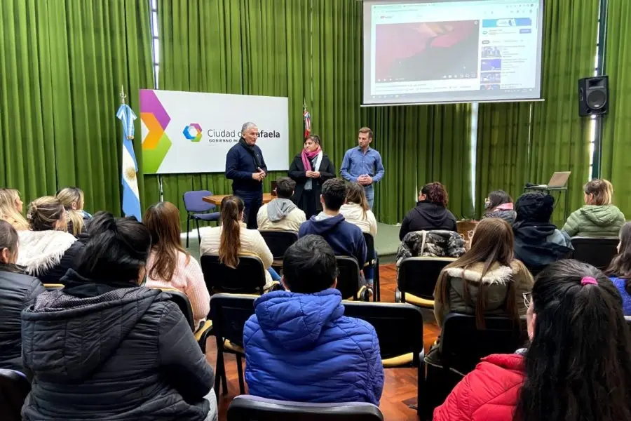 Comenzó la segunda etapa del “Curso de Habilidades Digitales”