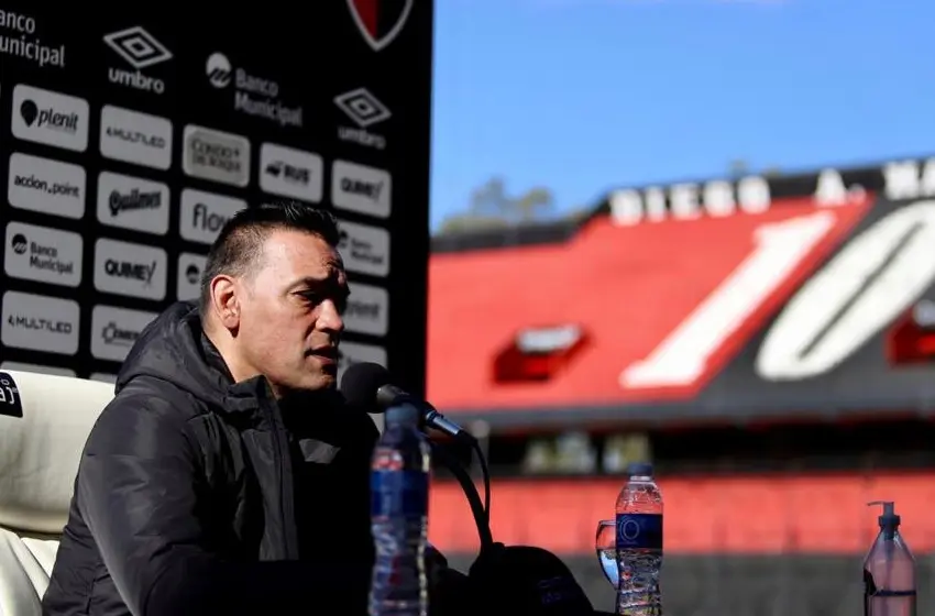 Gamboa, nuevo DT de Newells: «Es difícil expresar en palabras la felicidad que tengo»