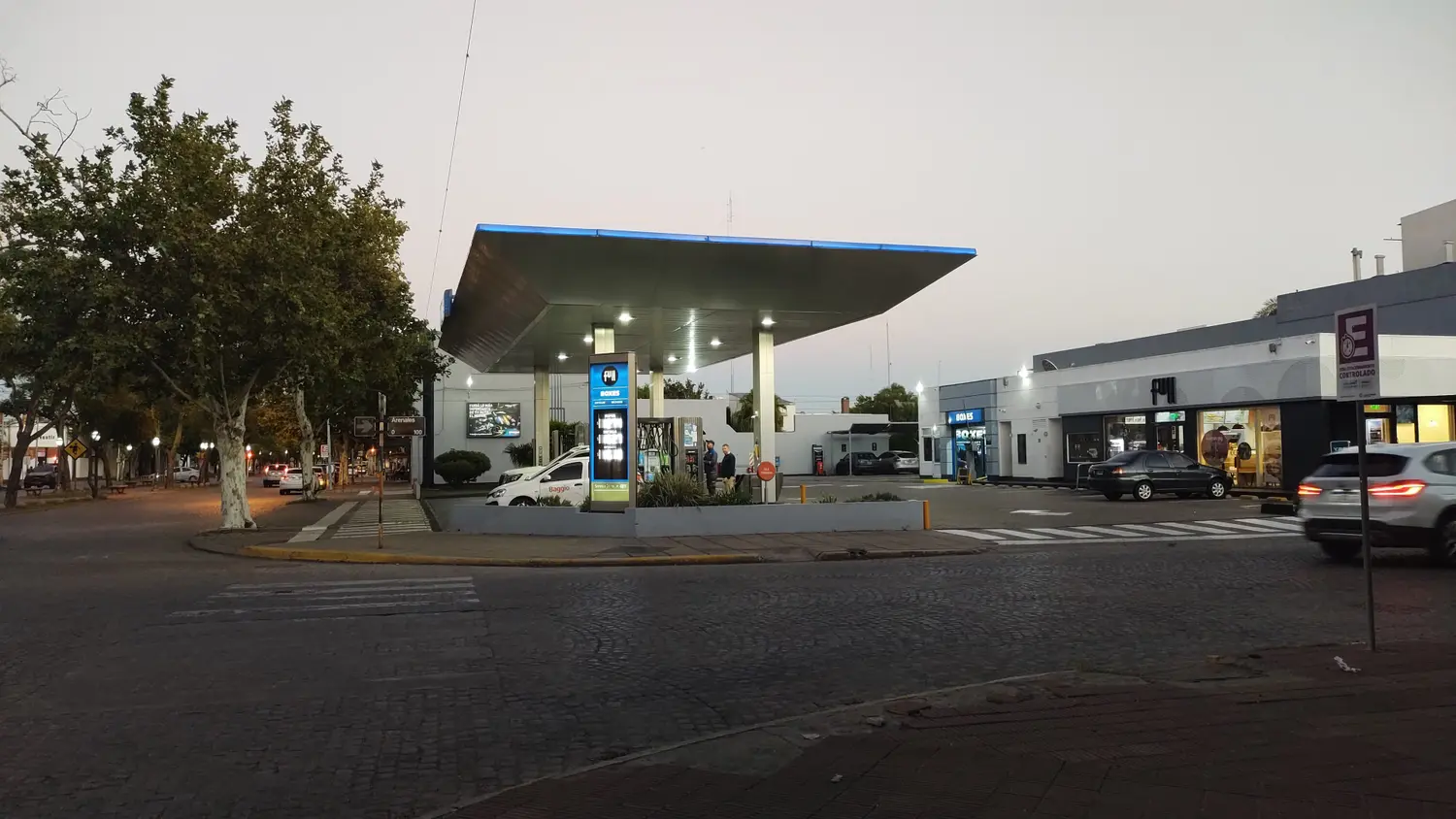 YPF subió los combustibles hasta 0,4%