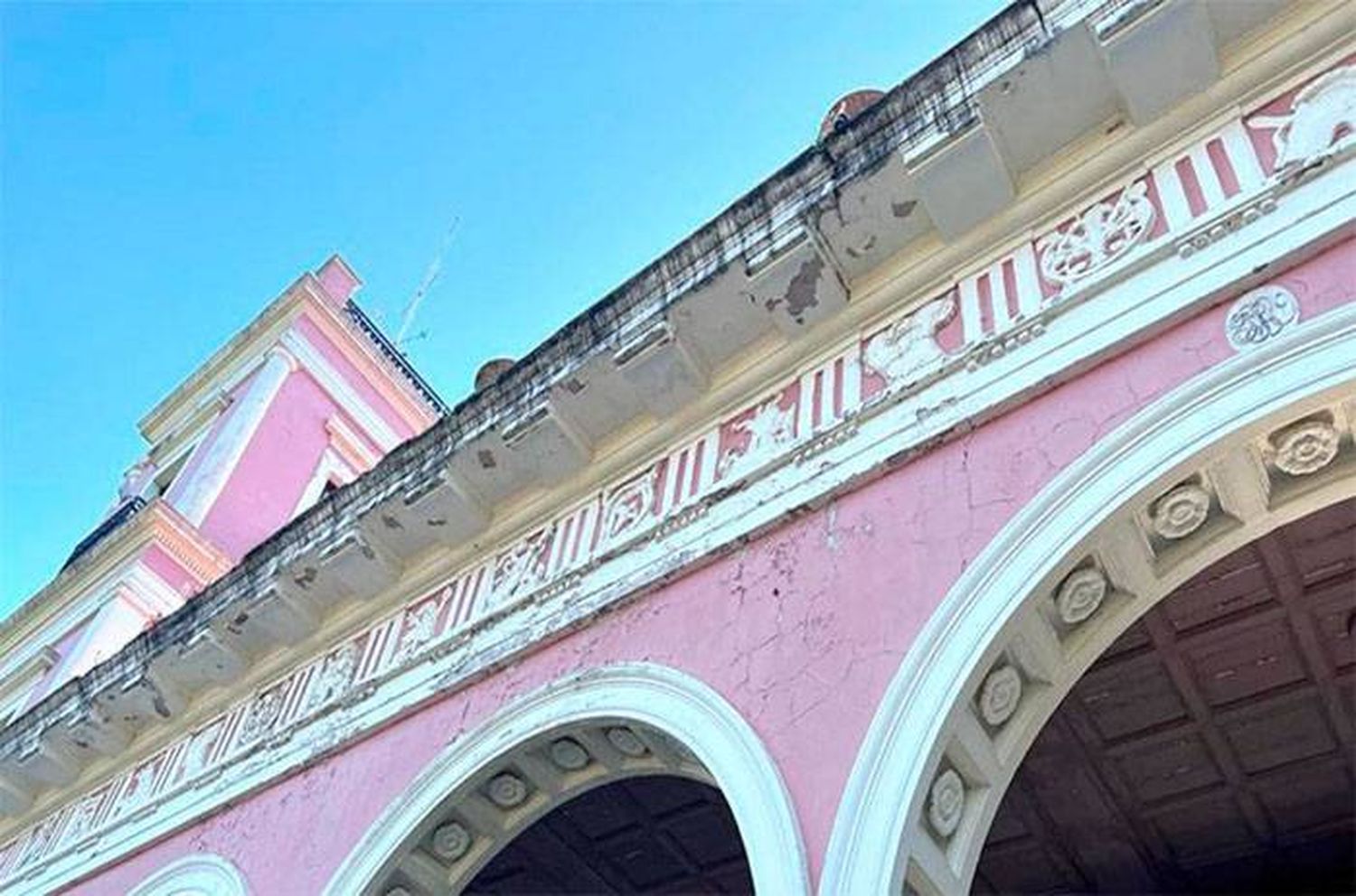 Piden informes por el estado  del Palacio San José