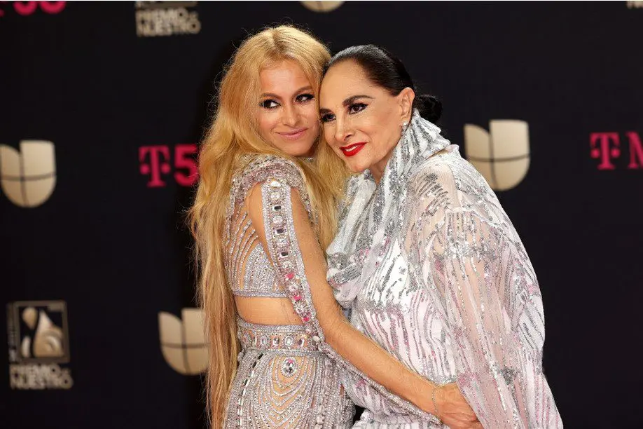 El emotivo mensaje de Paulina Rubio por la enfermedad de su madre