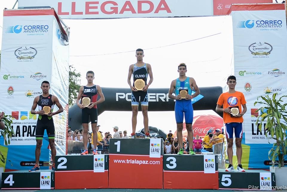 Excelente participación de los victorienses en el Triatlón de La Paz