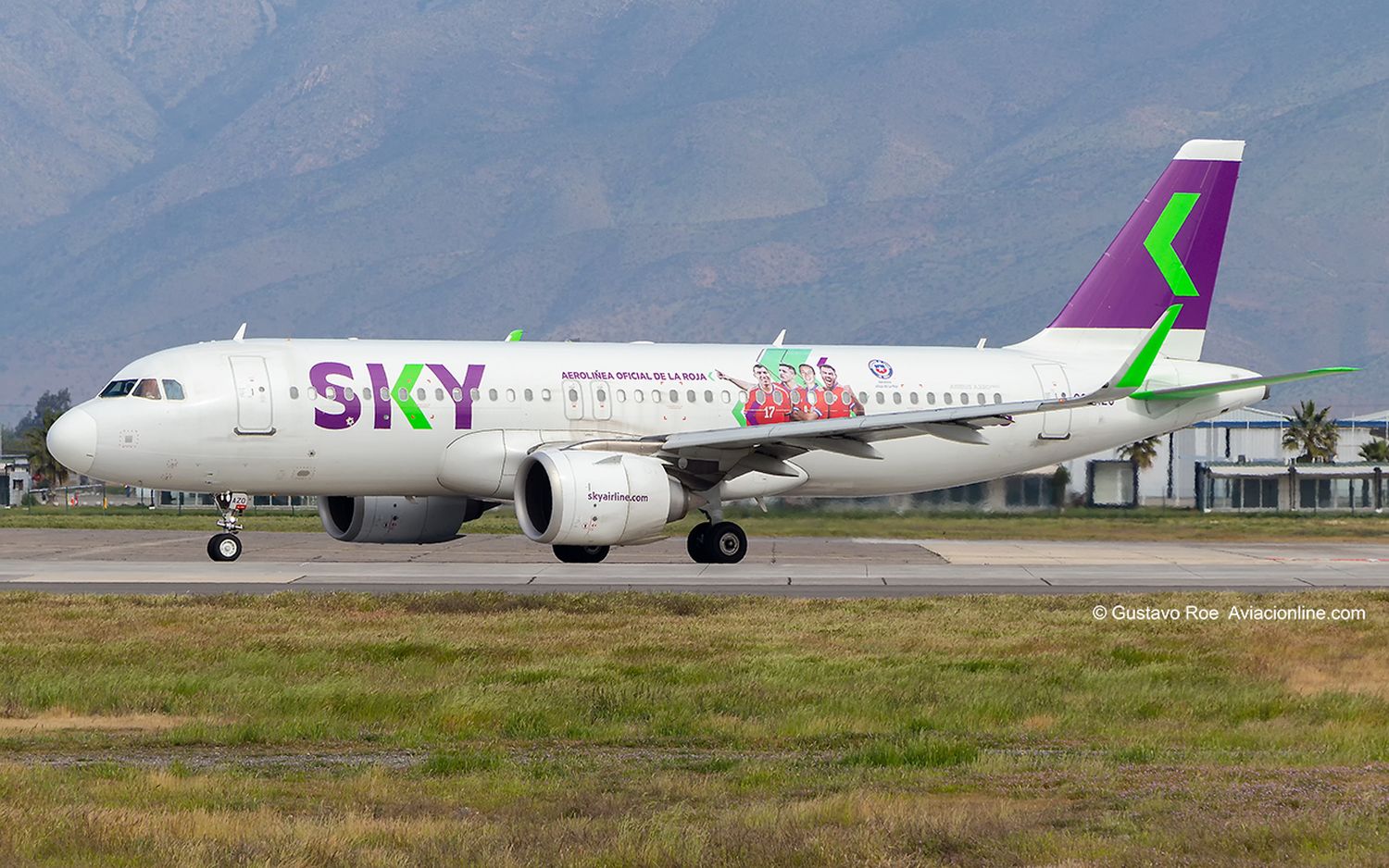 SKY Airline to Launch Santiago-El Calafate Route: Direct Flights Return After Six Years