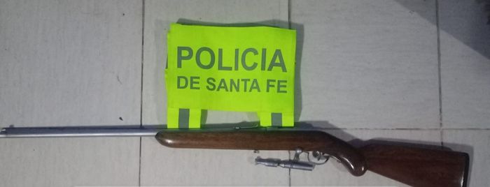 Alcoholizado y armado: por una maniobra sospechosa, interceptaron una camioneta y hallaron una carabina - 1