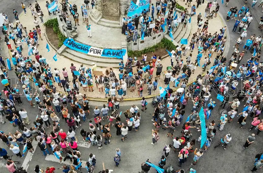 Se movilizaron "por las dos vidas" en Mar del Plata