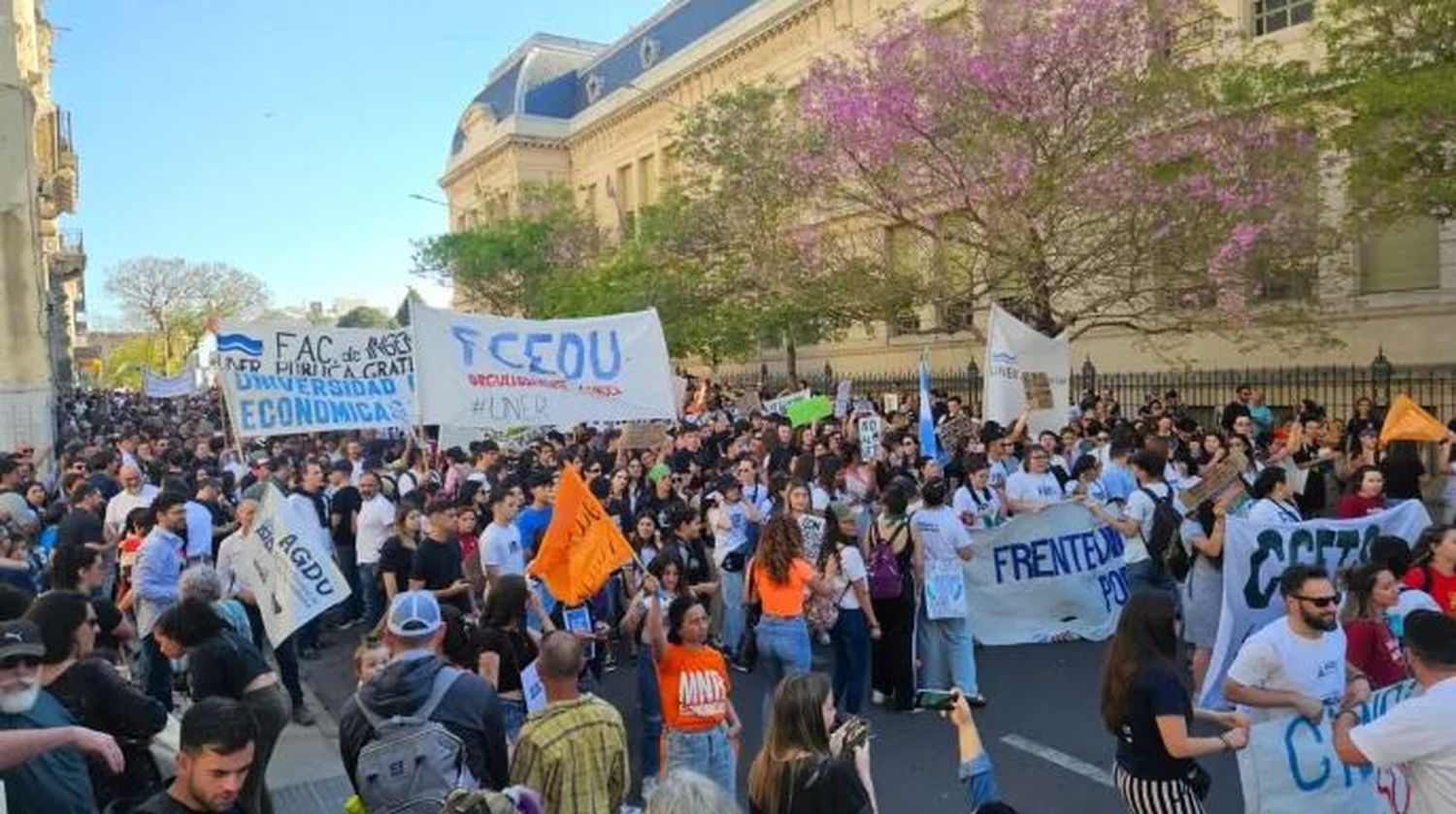 marcha universitaria paraná - 1