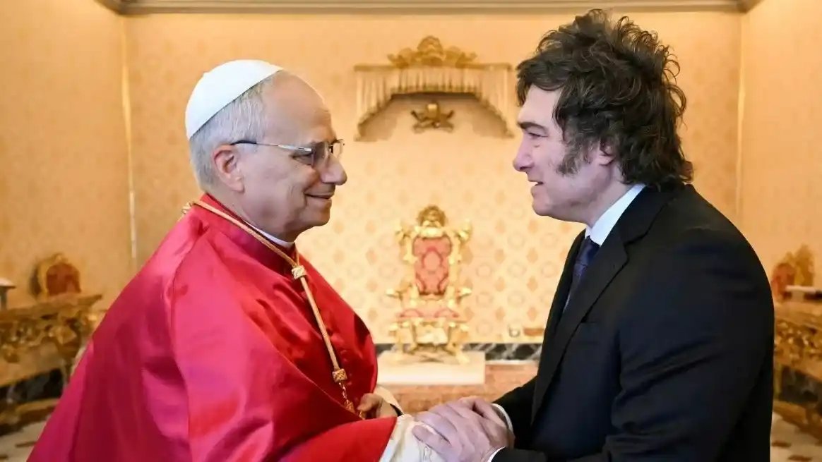 Milei le envió una carta al papa León XIV y lo invitó al país. Crédioto: REUTERS.