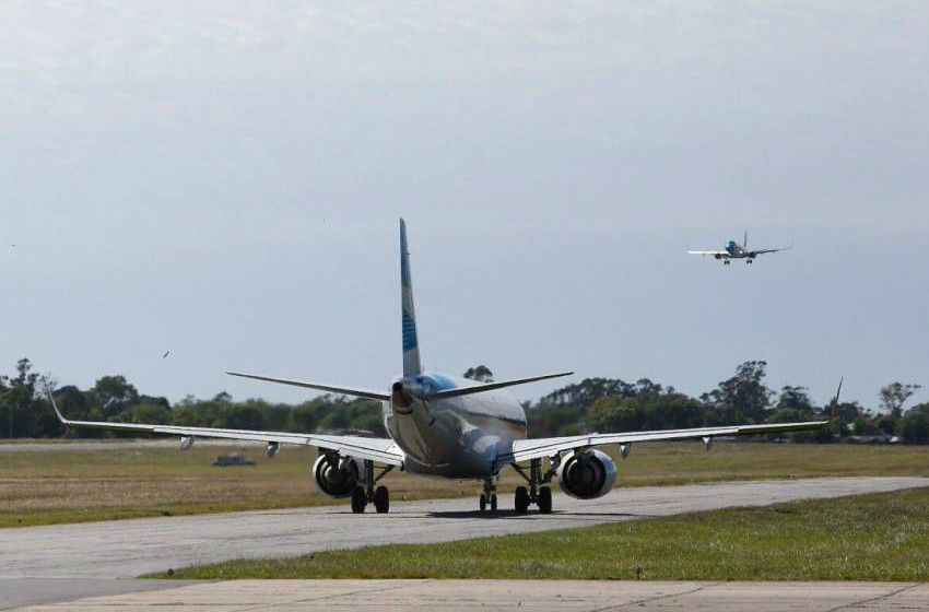 Sorpresiva medida de fuerza provoca demoras en Ezeiza y Aeroparque