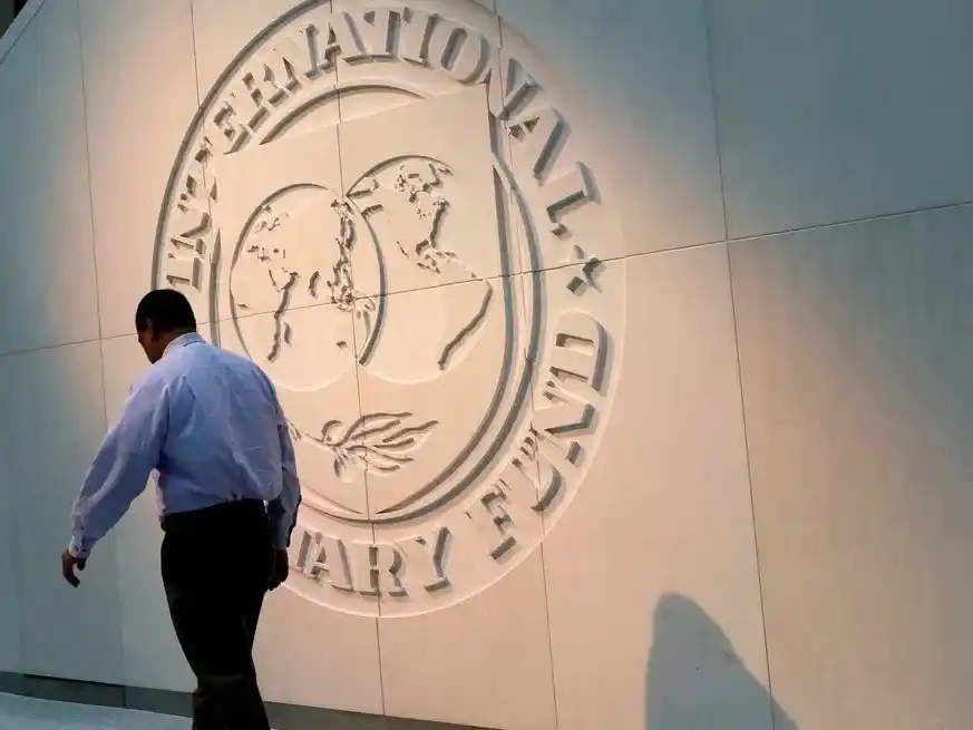 El FMI: Un actor clave en la estabilidad económica de Argentina en 2025.