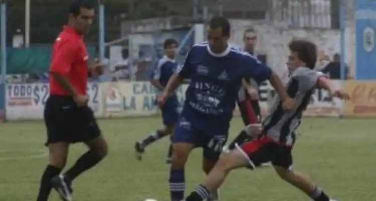 Sport apagó la ilusión “Albirroja”