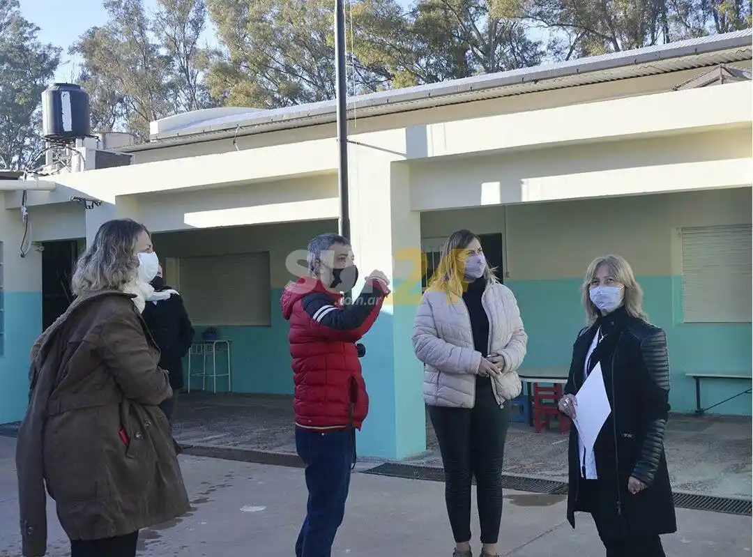 Orciani visitó instituciones de Elortondo