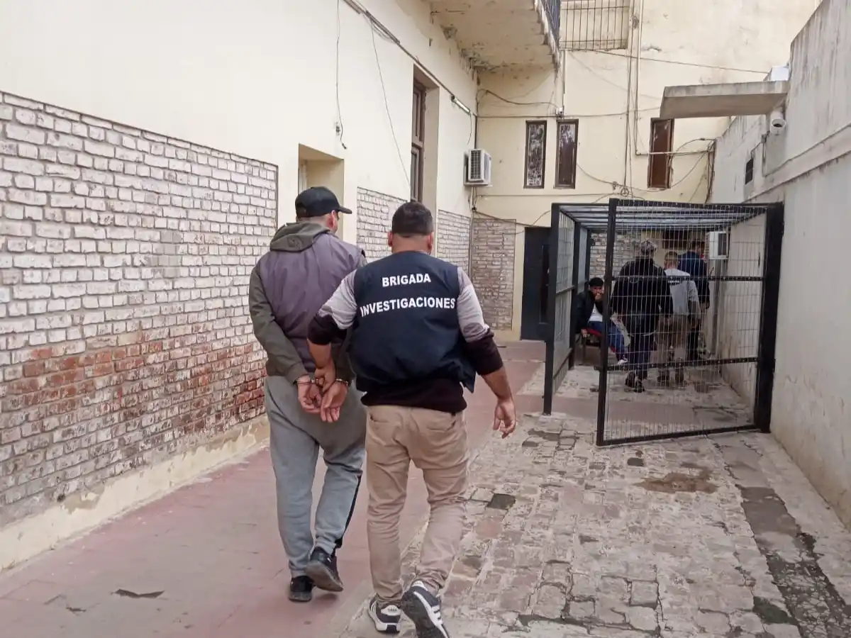 Robó un celular y la Policía lo detuvo minutos después 