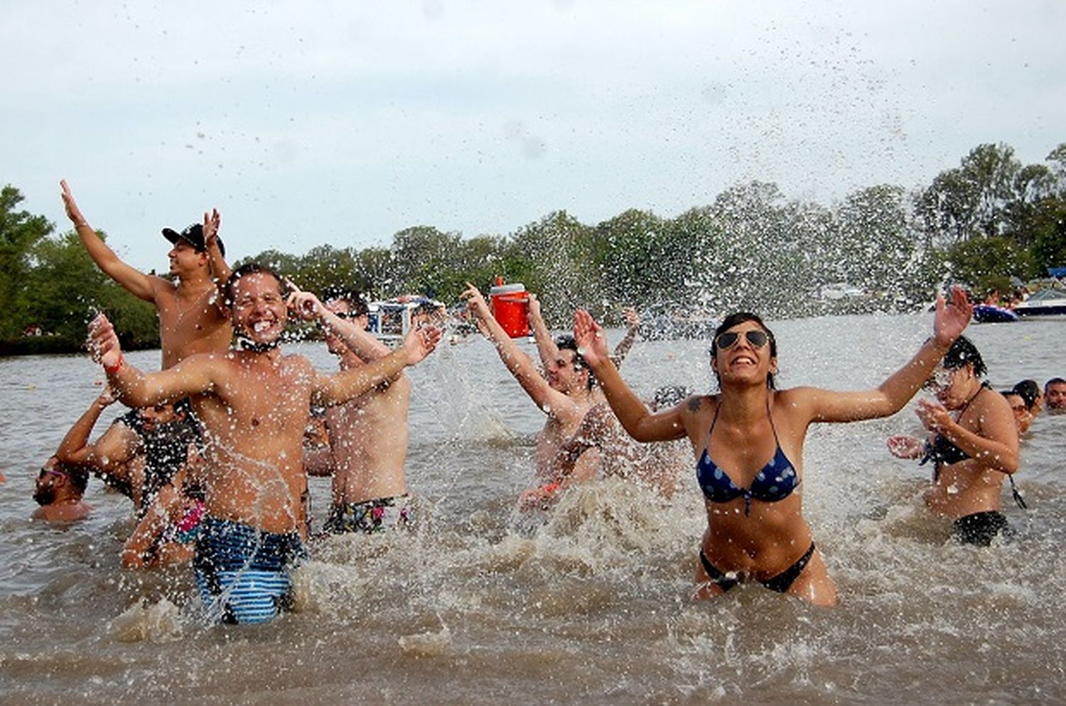 Idas y vueltas del oficialismo para la implementación de la playa “sin alcohol”
