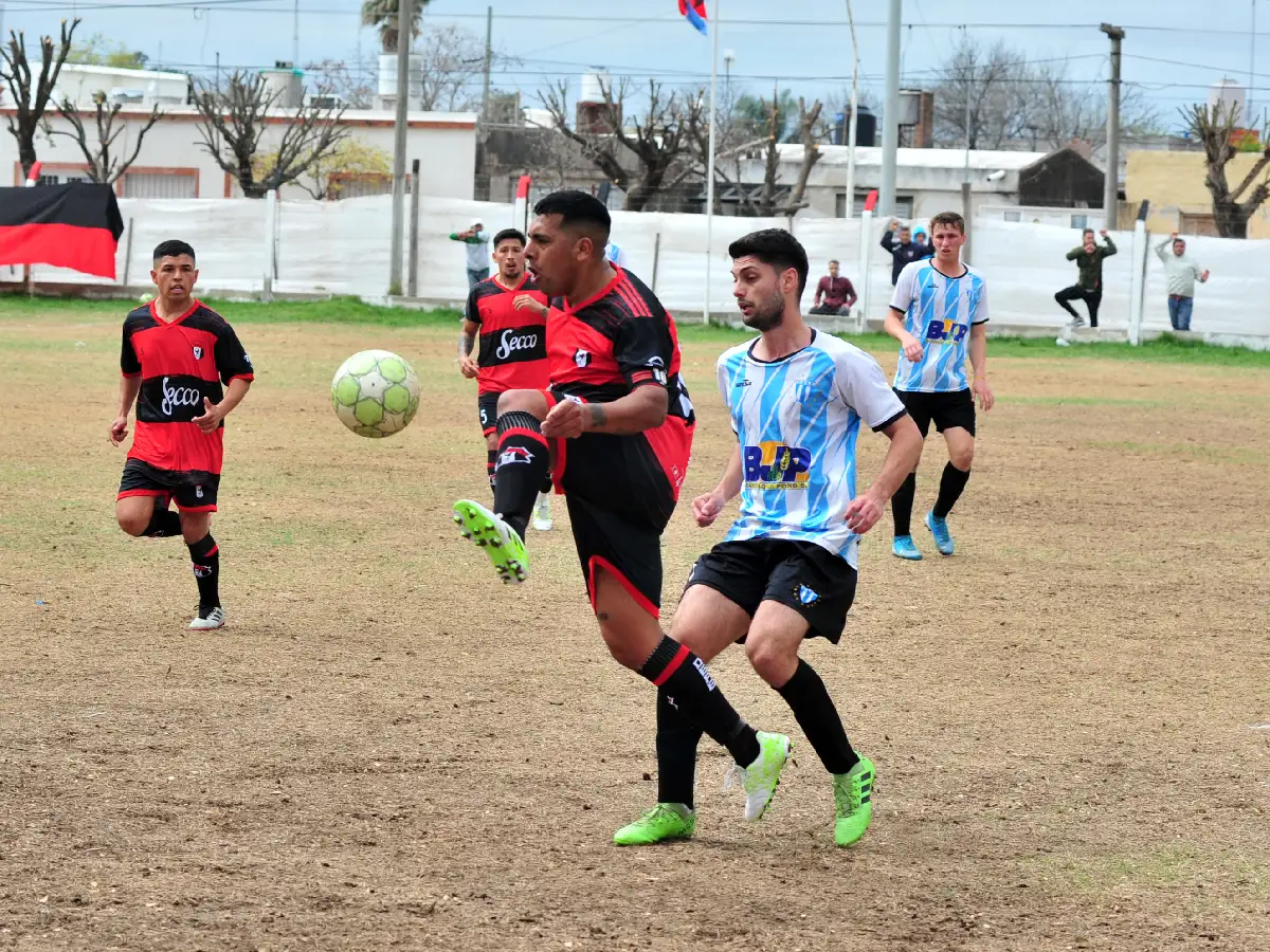 Perdió Defensores y La Hidráulica goleó