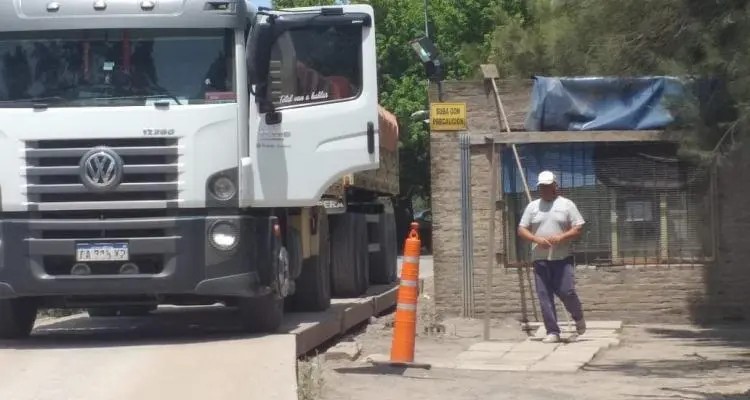 Escándalo de la balanza: pesaje gratis porque no estaba “el muchacho que cobra”