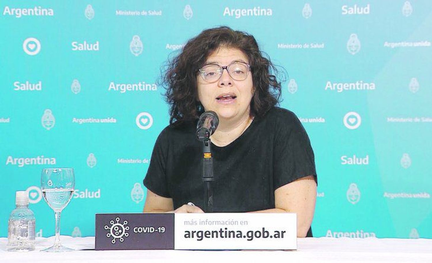 Carla Vizzotti dio positivo de coronavirus
