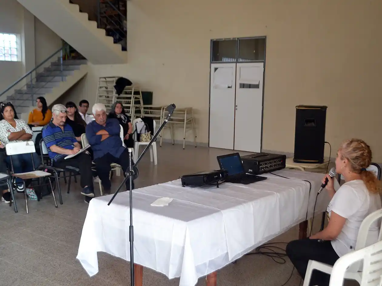 Voces de expositores entrerrianos en las III Jornadas de Historia Local y Regional