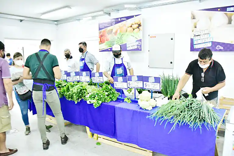 Soberanía alimentaria formoseña 
llegará mañana al barrio Divino Niño