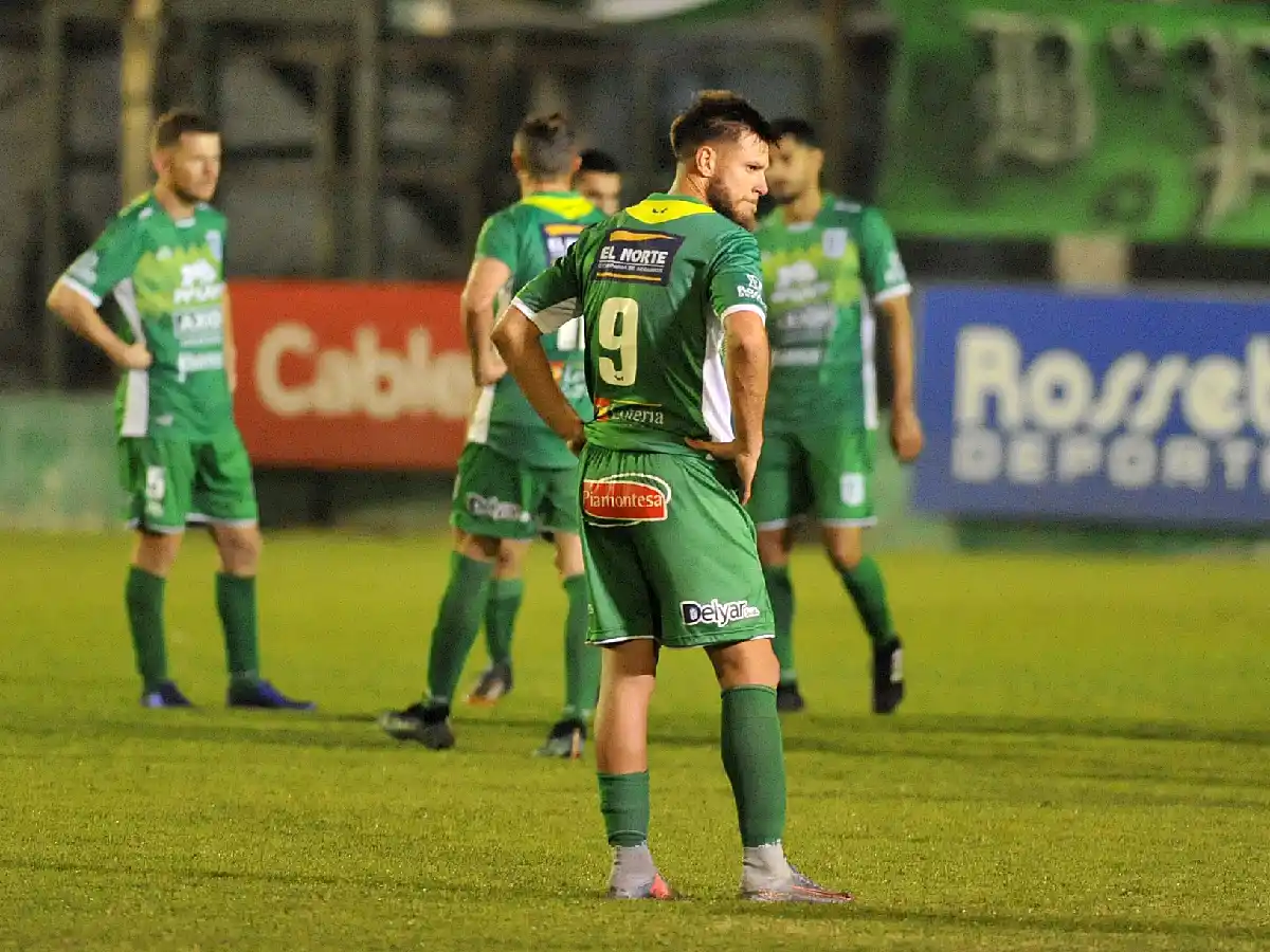 El debut de Manuel Bustos: quiso, pero no pudo
