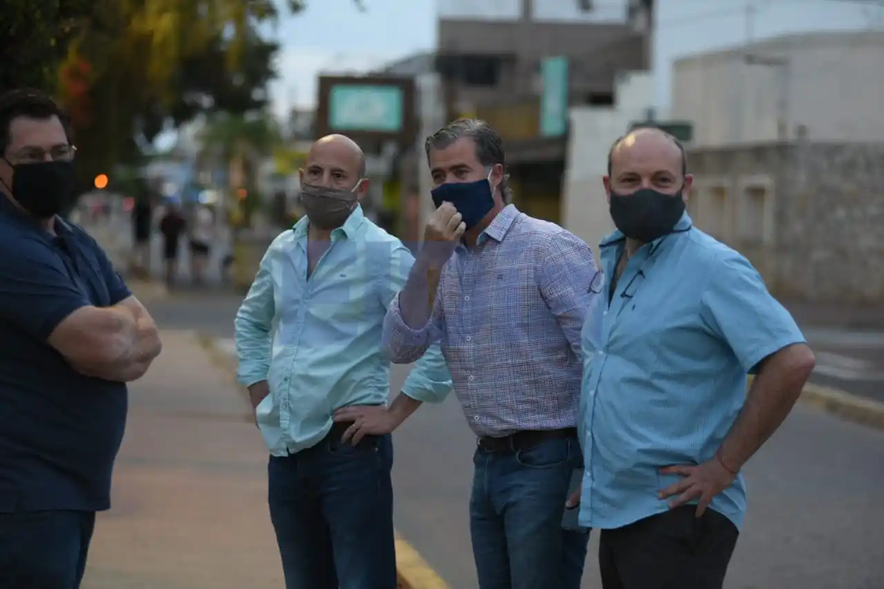 El intendente Piaggio recorrió la nueva peatonal en calle San Lorenzo