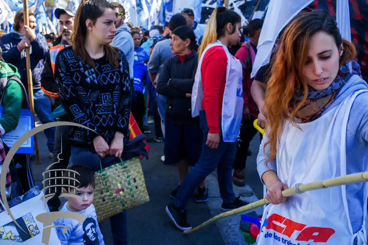 Movilización por más trabajo, frente al Municipio