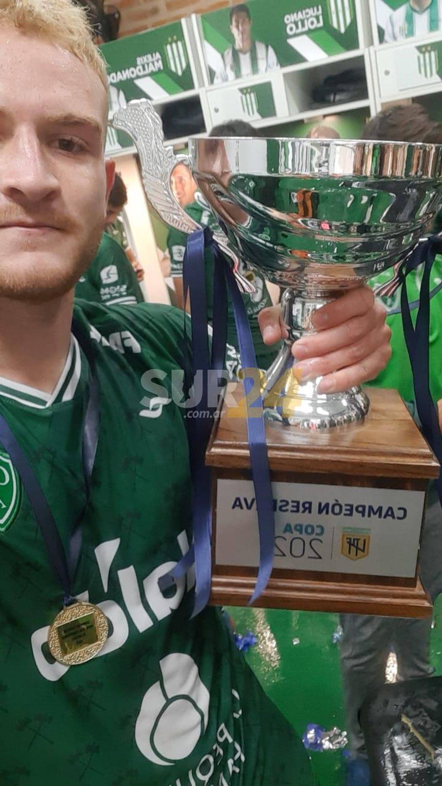 Gondou gritó campeón con Sarmiento de Junín