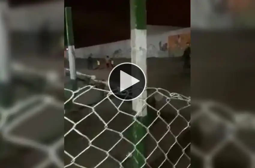 Un partido juvenil en barrio Las Flores debió suspenderse al desatarse un tiroteo