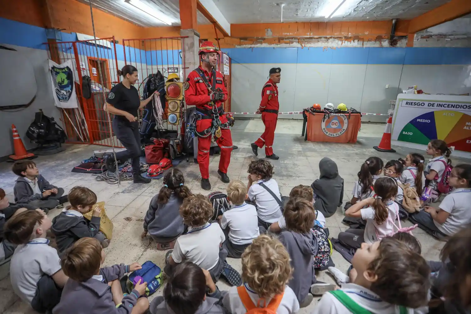 En lo que va del 2024, ya se capacitaron 2460 personas en 34 establecimientos educativos e instituciones.