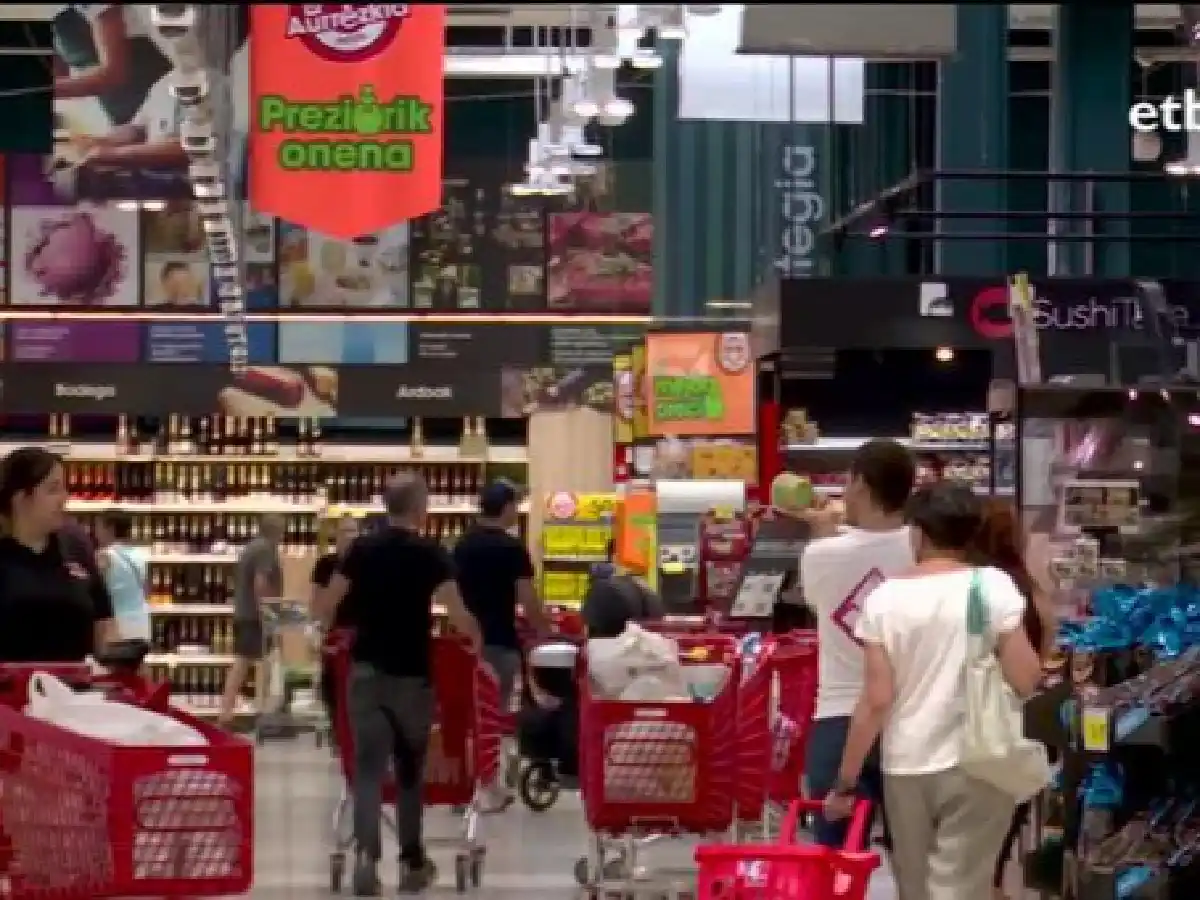 Falta de cuotas, caída del poder adquisitivo y dificultades para importar, los tres factores que le ponen freno al consumo