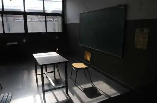 Paritaria: Entre paros y manifestaciones, el Gobierno convocó a docentes para este martes