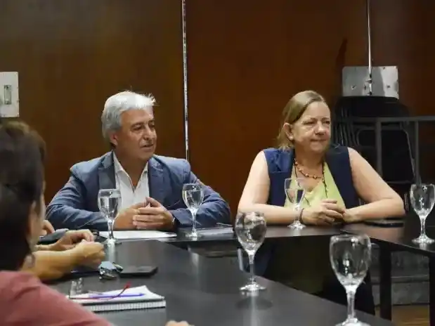 La ministra Berisso puso en marcha la Mesa de Diálogo Social y anunció avances en la trazabilidad alimentaria