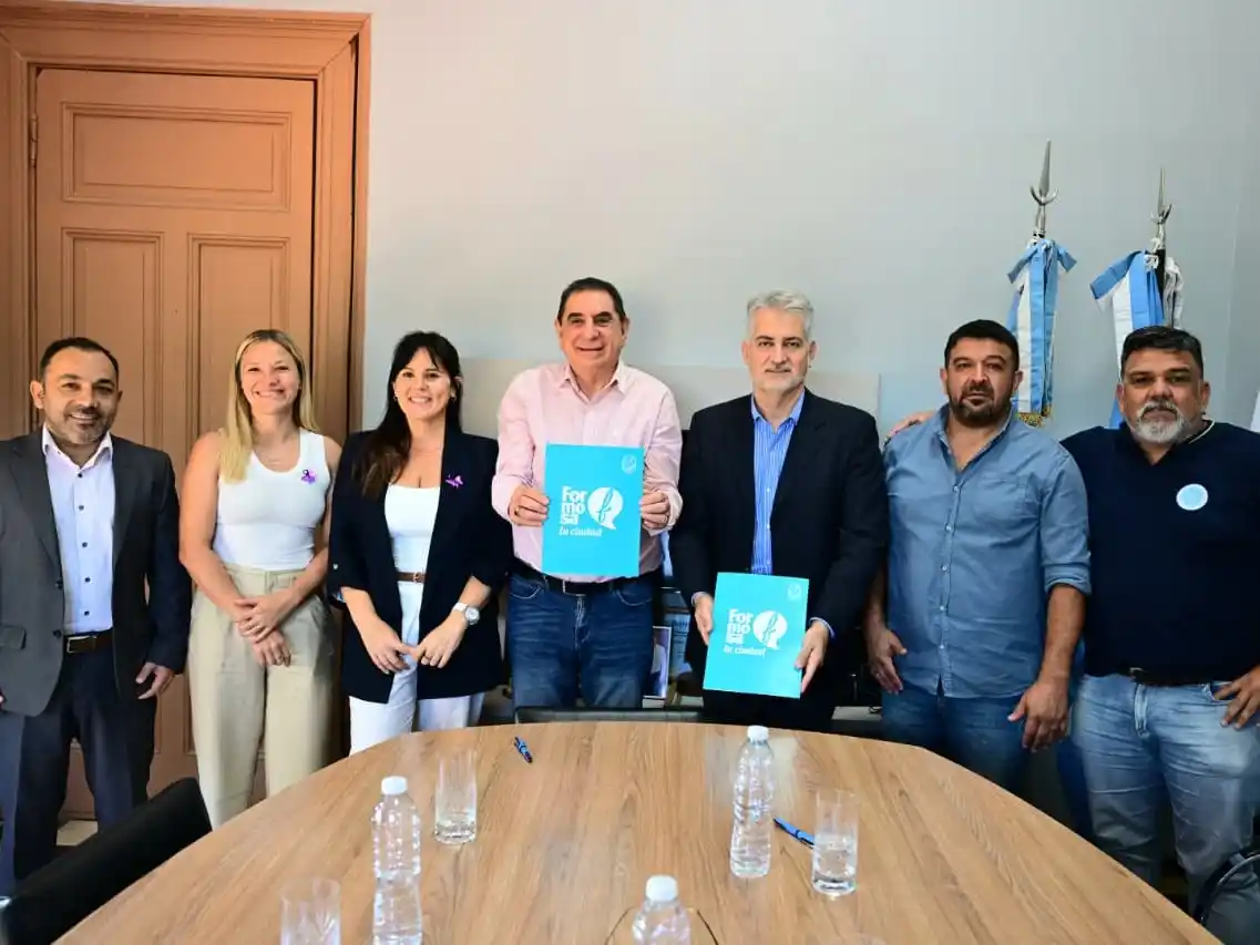 El intendente Jofré firmó convenio educativo con el Instituto Argentino del Oficio