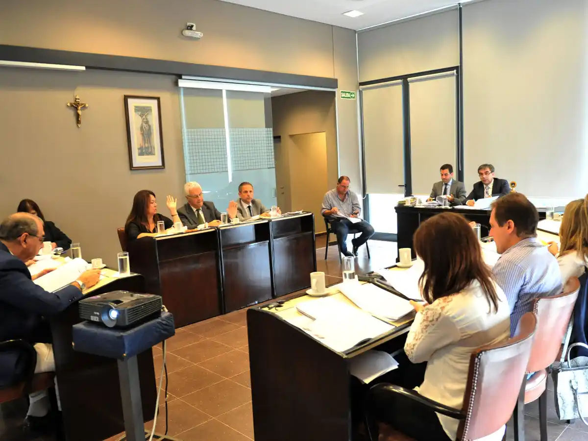 Por cuestiones de reglamento, el oficialismo no pudo tratar la quita del Fosp en el Concejo 