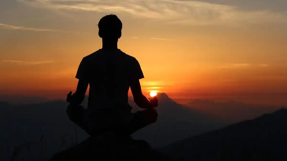 Meditación profunda: así mejora tu salud y bienestar