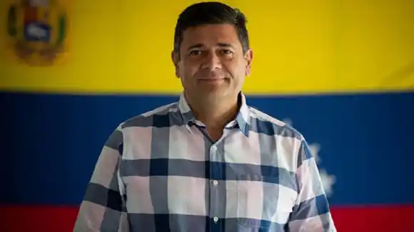 ¿RETALIACIÓN? VP denuncia que Freddy Superlano fue «despojado» de su pasaporte