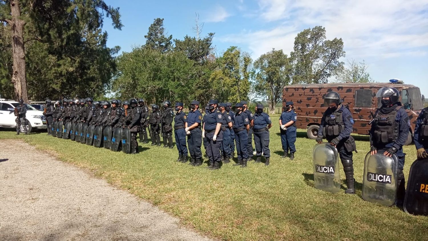 Desalojaron Casa Nueva y detuvieron a Dolores Etchevehere por resistencia a la autoridad