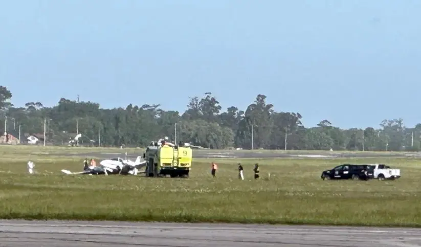 Cierran aeropuerto de Mar del Plata tras el despiste de una avioneta