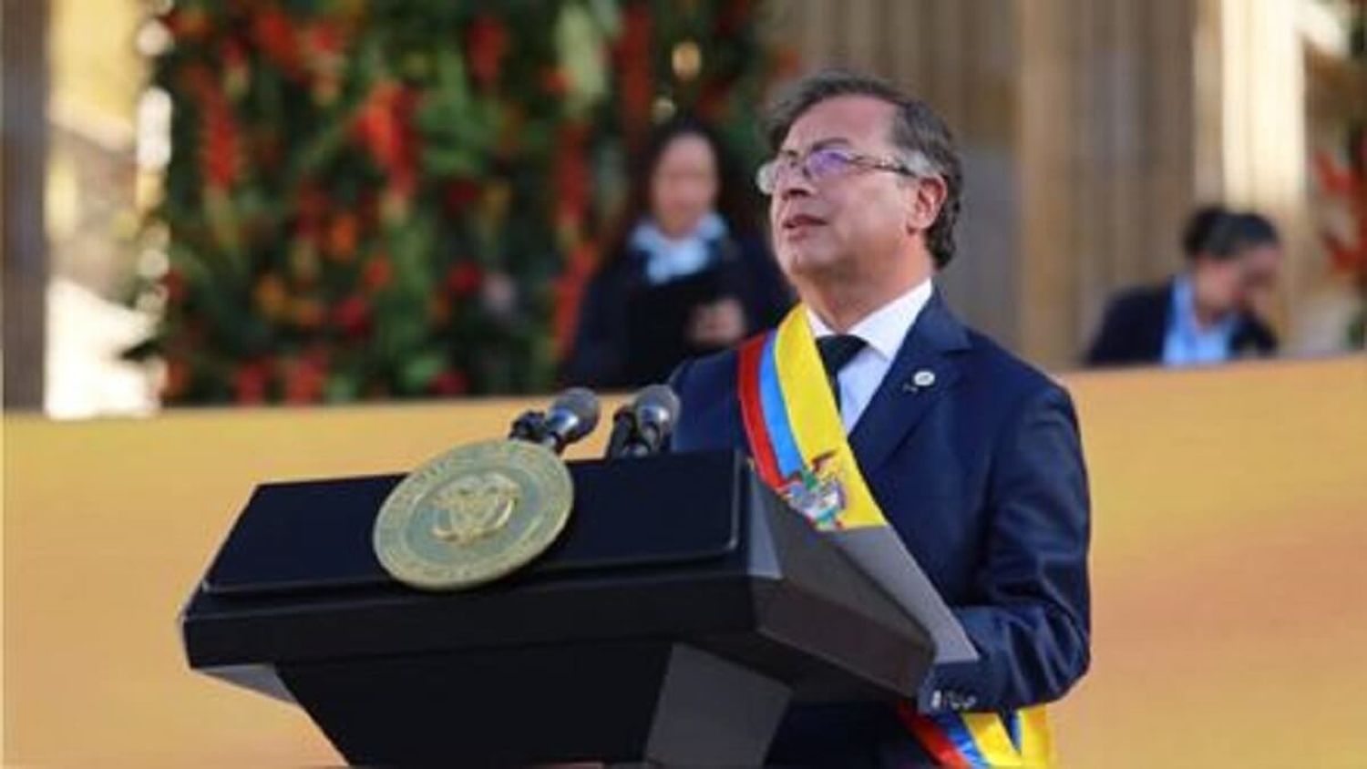 HACIA UNA ECONOMÍA LEGAL: la invitación de Gustavo Petro a los cocaleros