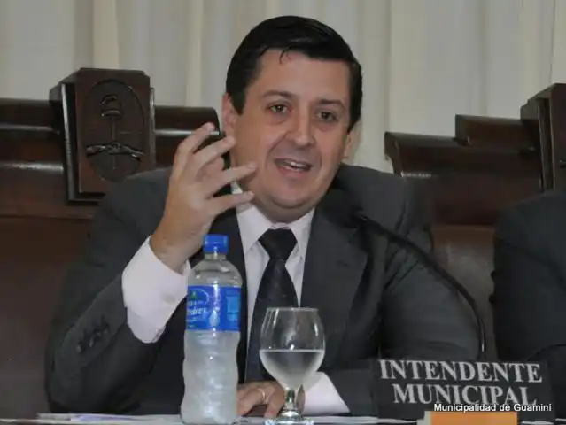 El Intendente de Guaminí se alineó definitivamente a Cristina para las elecciones 